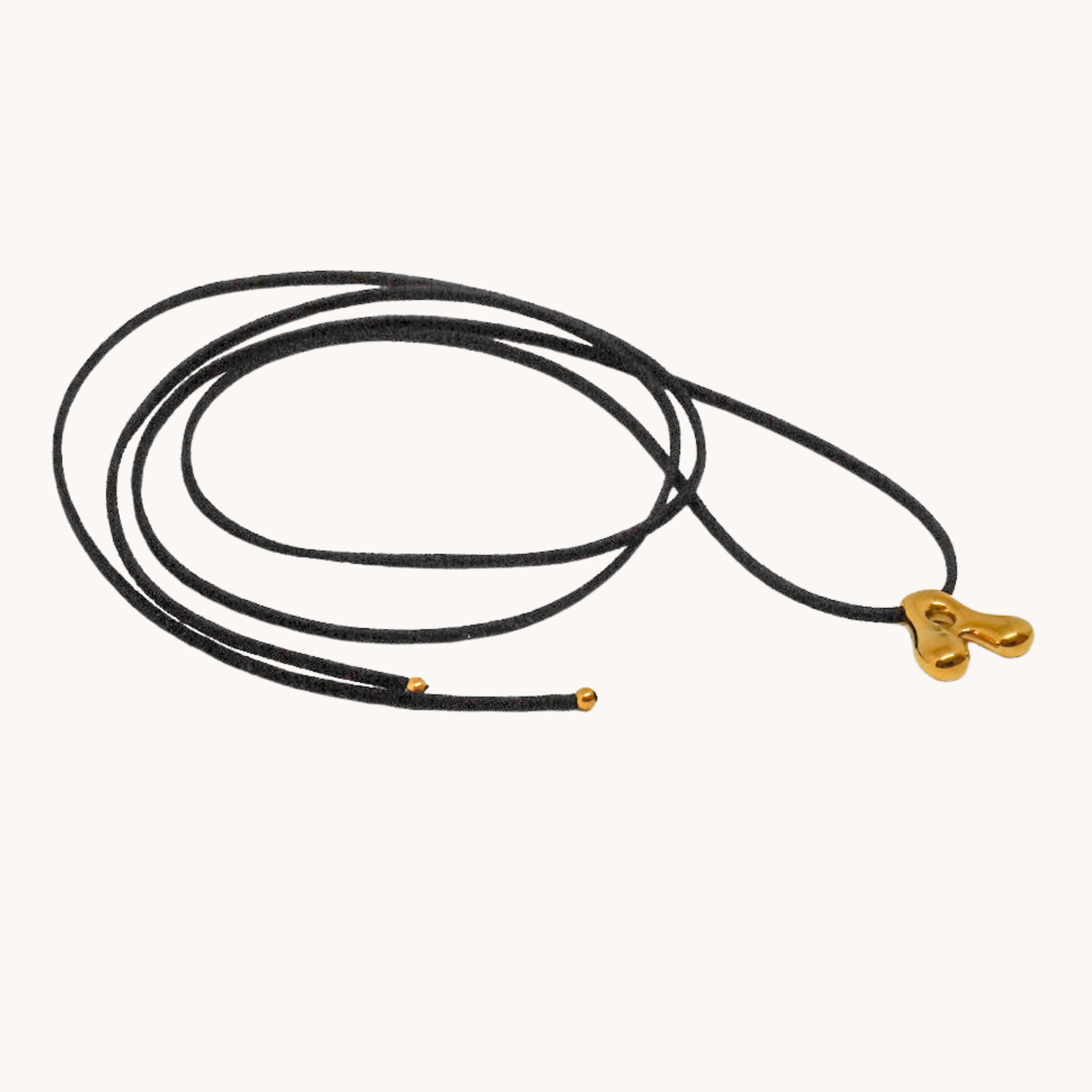 CHOKER SCAMOSCIATO LETTERA BOMBATA
