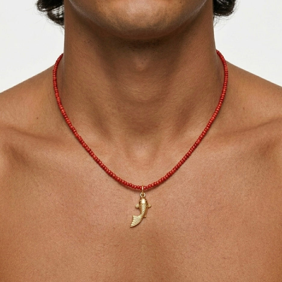 GIROCOLLO CORAL KOI FISH - collana estiva da uomo in corallo rosso con ciondolo pesce carpa in acciaio oro