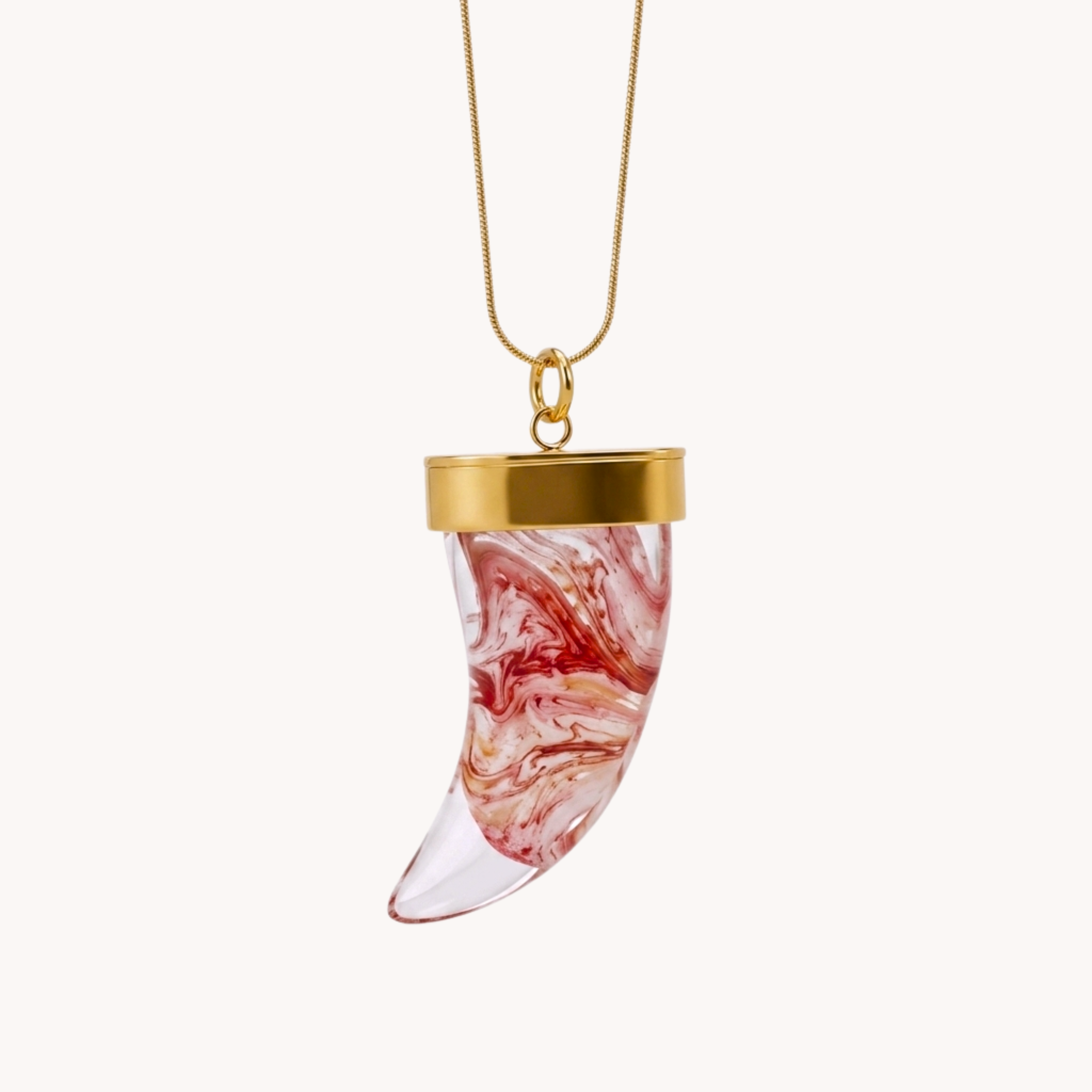 COLLANA CORNO VULCANIA - collana con ciondolo corno in resina effetto marmo vulcanico e dettagli in acciaio oro