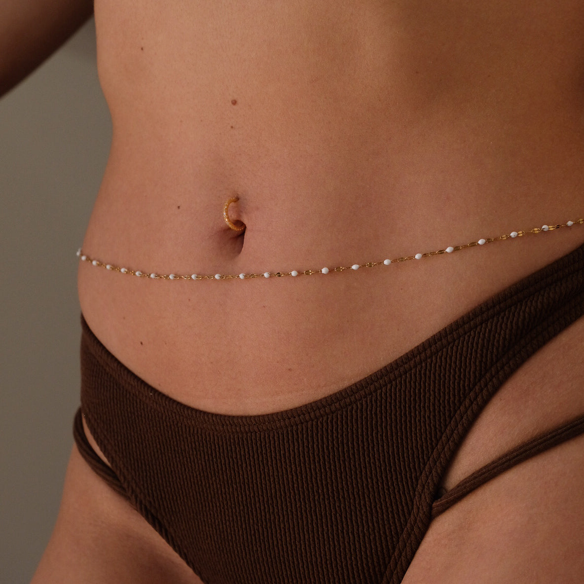BODY CHAIN ORO/BIANCA - Regolabile