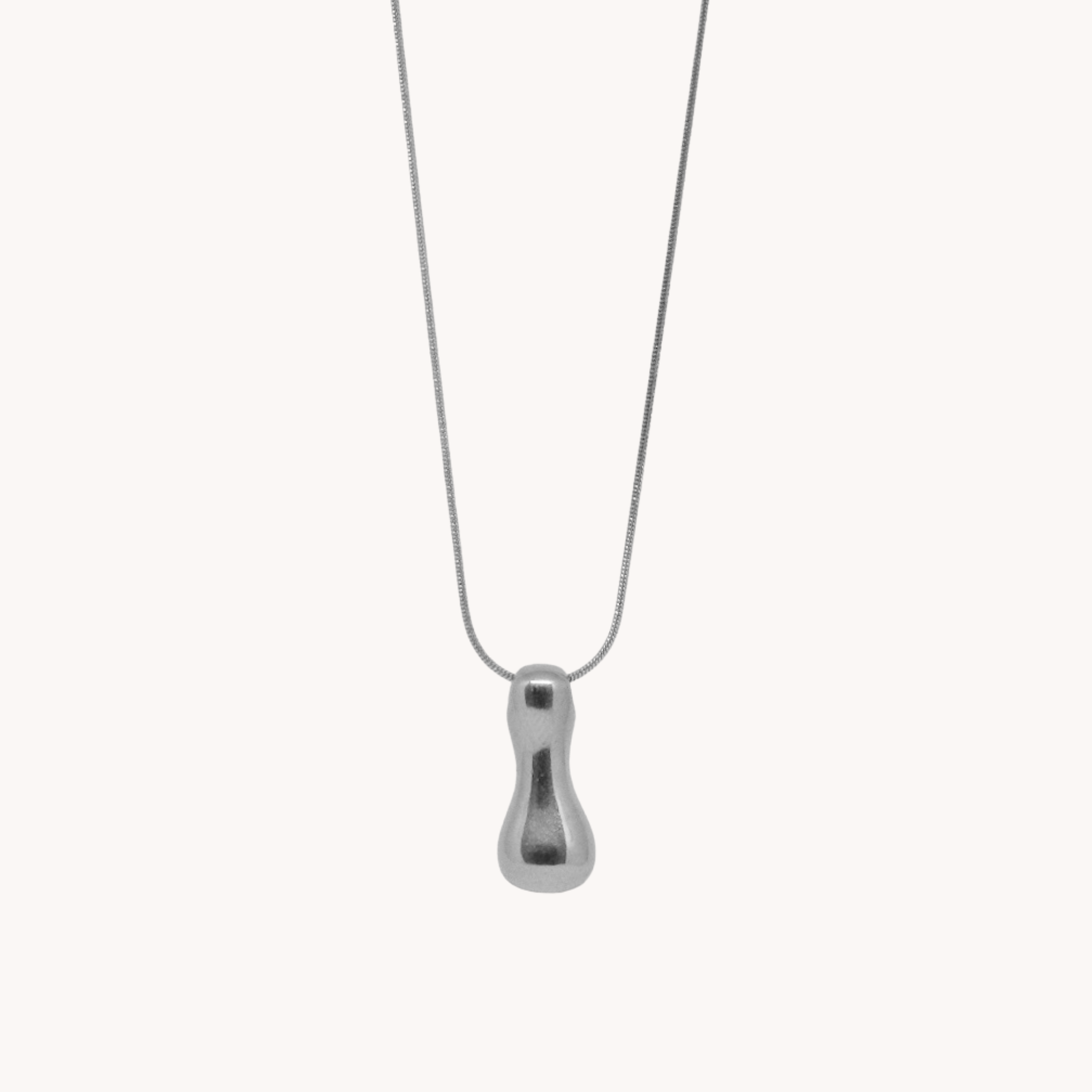COLLANA LETTERA BOMBATA