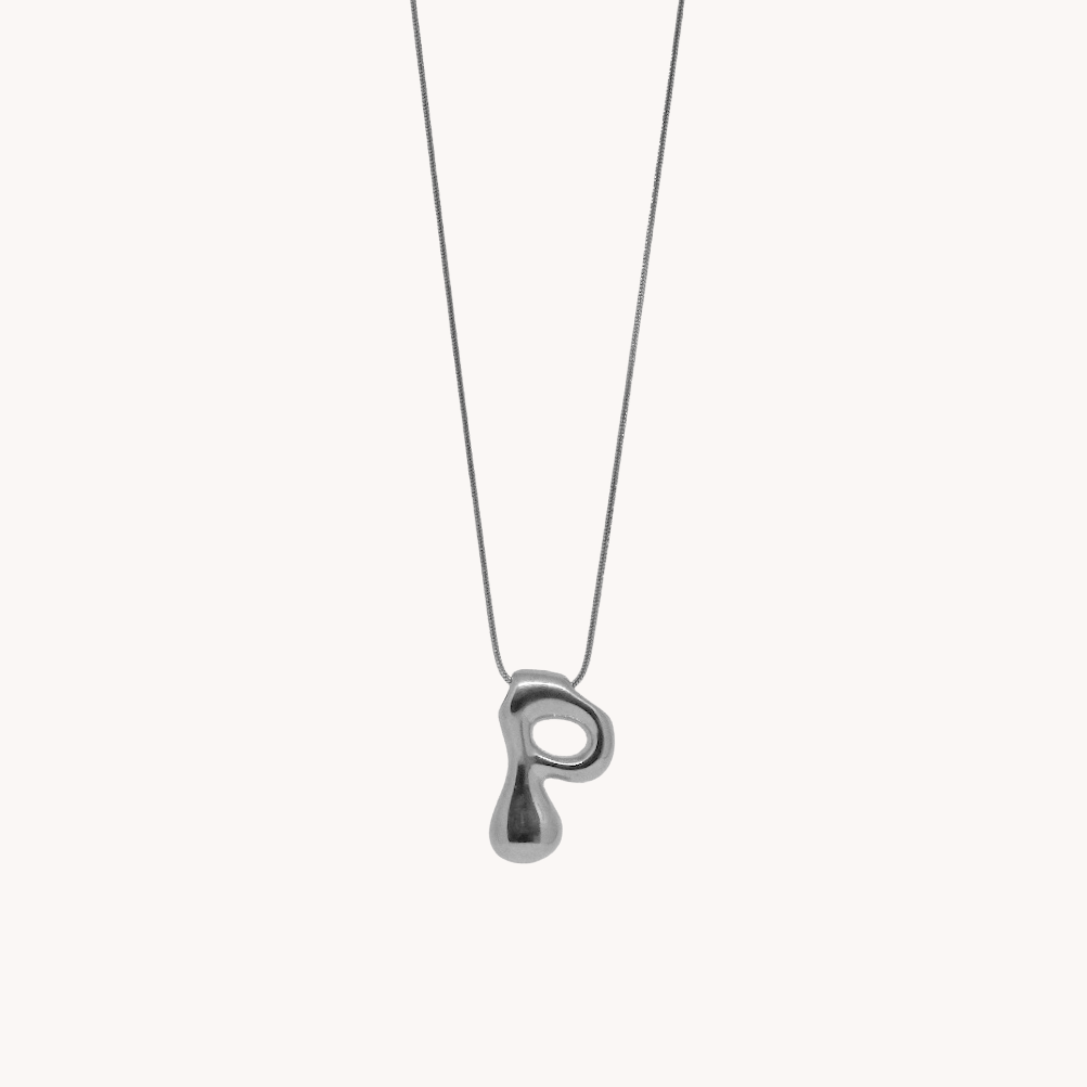 COLLANA LETTERA BOMBATA