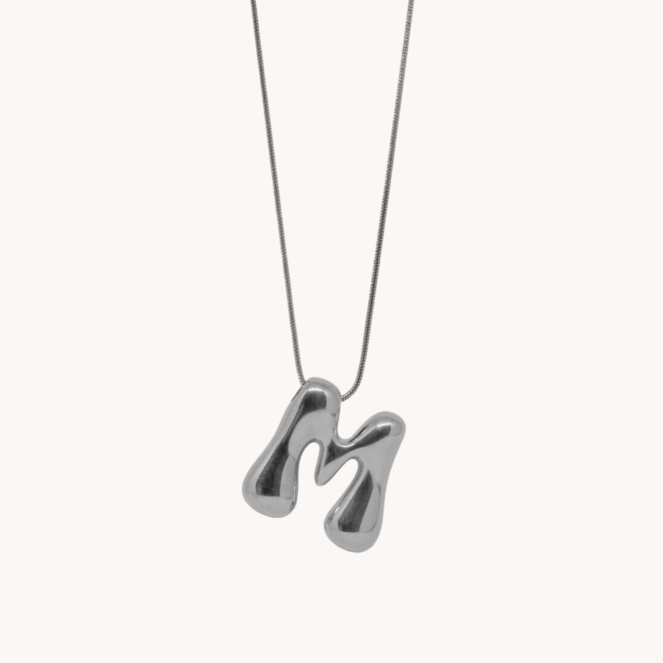 COLLANA LETTERA BOMBATA