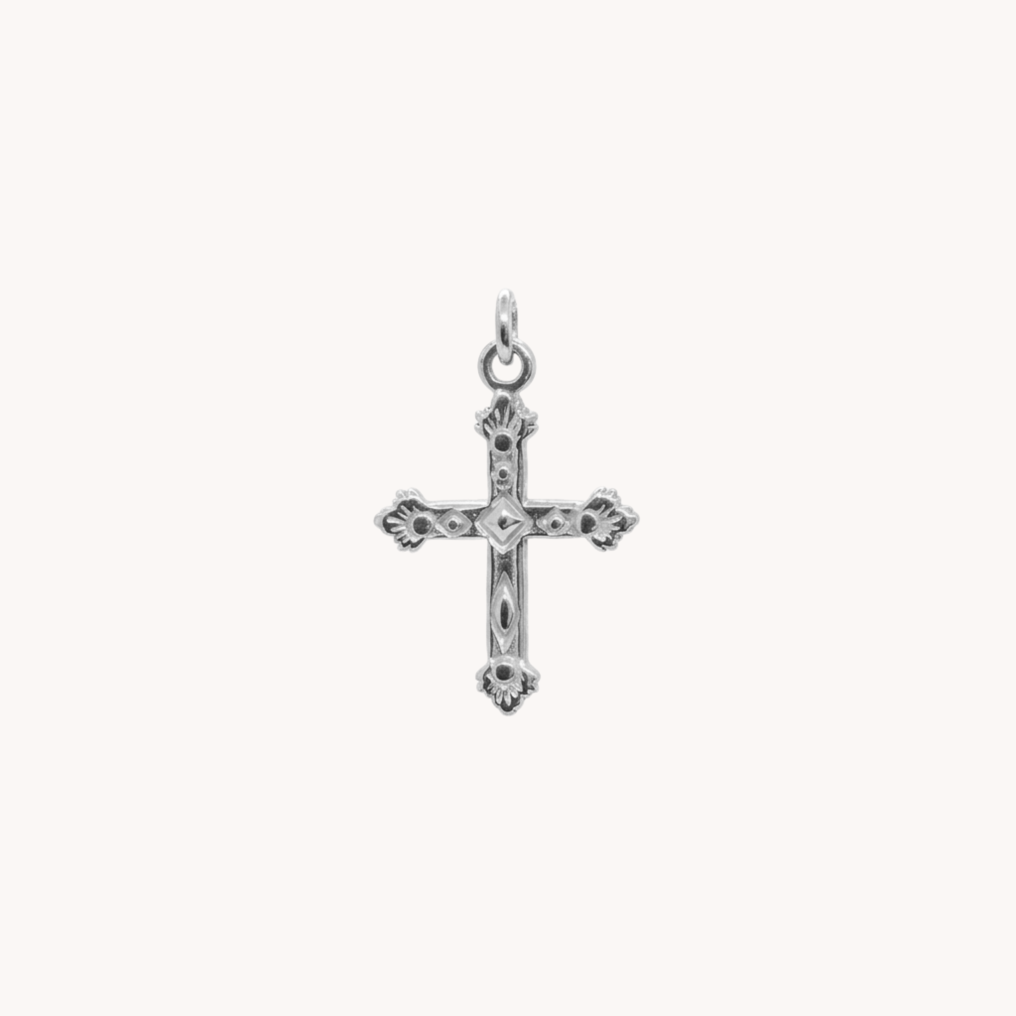 CIONDOLO CROCE MEDIEVAL - croce latina fiorata scultorea in acciaio oro o argento