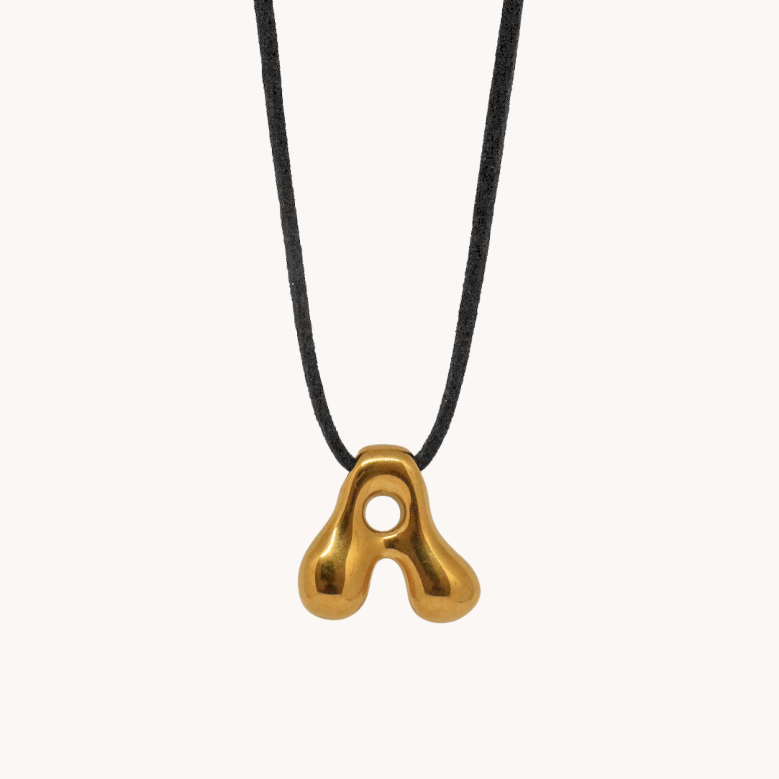 CHOKER SCAMOSCIATO LETTERA BOMBATA