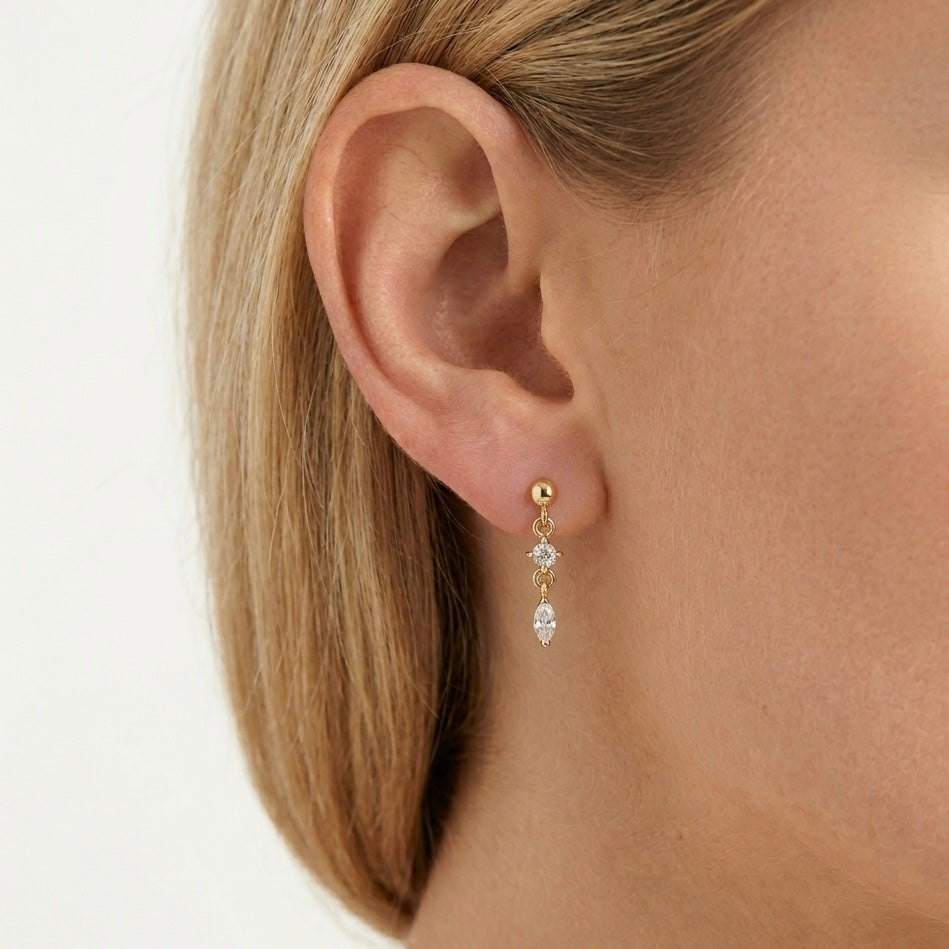 PIERCING SHIMMER CHAIN - piercing a perno con zirconi e catenina pendente fine in acciaio oro o argento