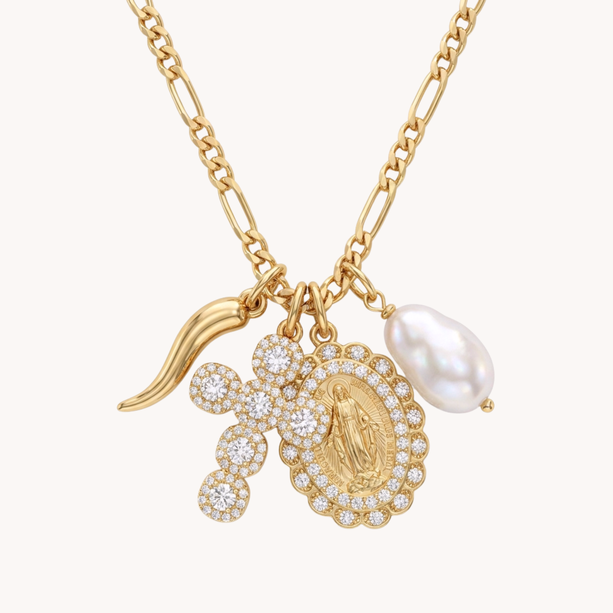 Collana Sacred Max VANDEM indossata al collo