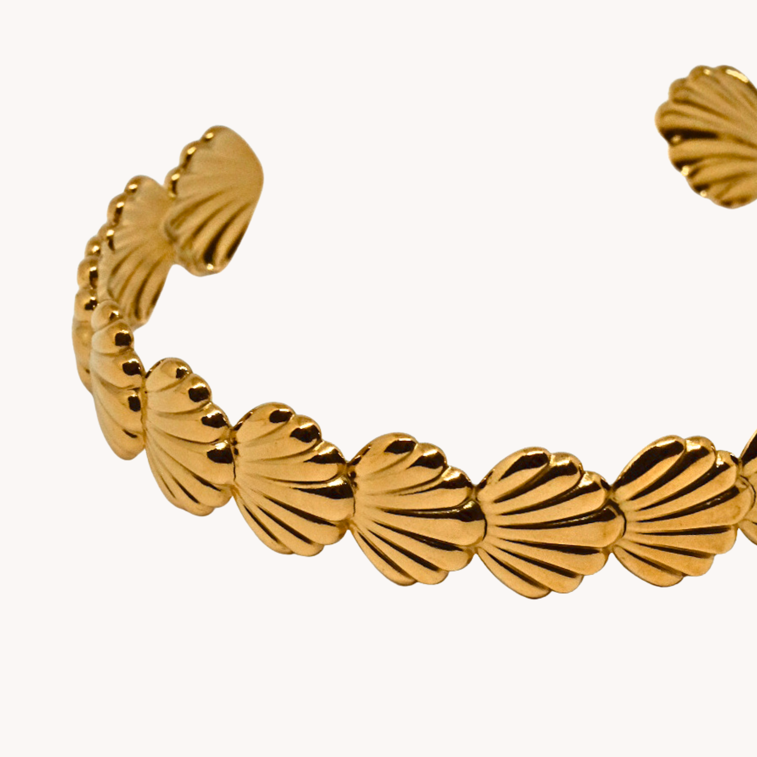 BRACCIALE RIGIDO CONCHIGLIE