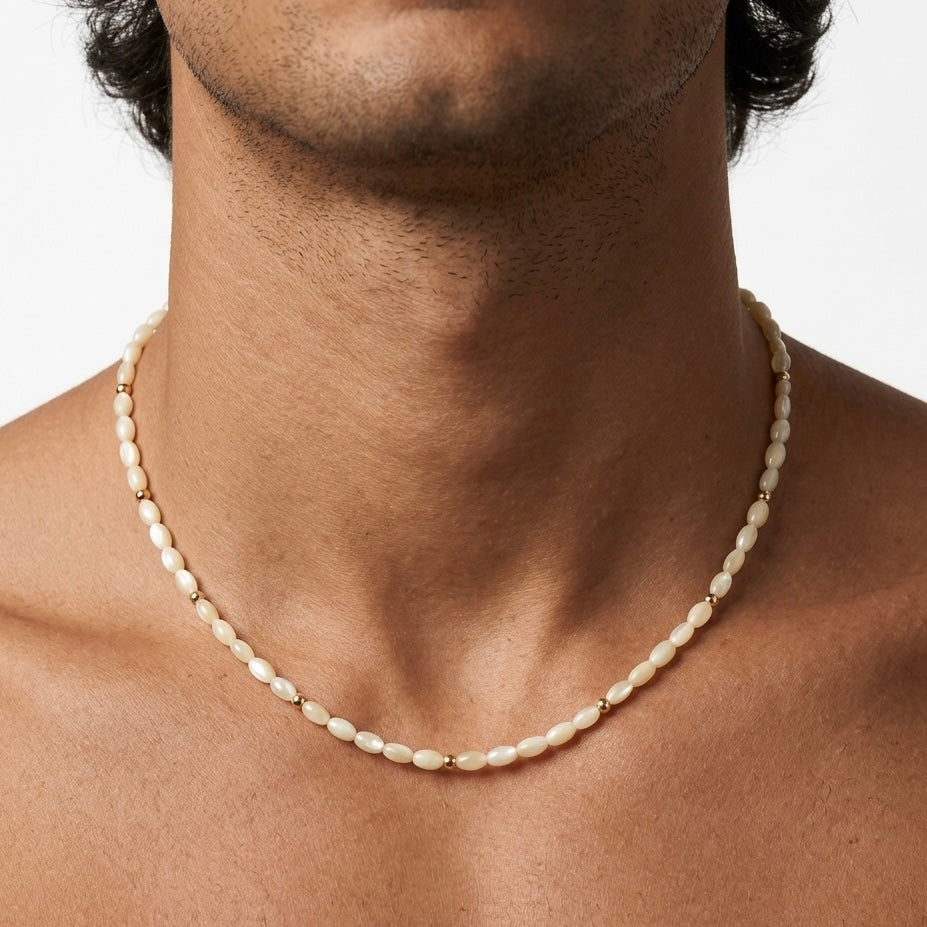Girocollo Perline Mariner Baroque VANDEM in acciaio oro, collana da uomo a filo singolo alternato con perline bianche e sfere dorate lucide