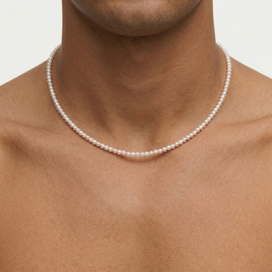 Girocollo Perline Urban Sphere VANDEM in acciaio oro, collana da uomo a filo singolo con perle sferiche rotonde bianche lucide