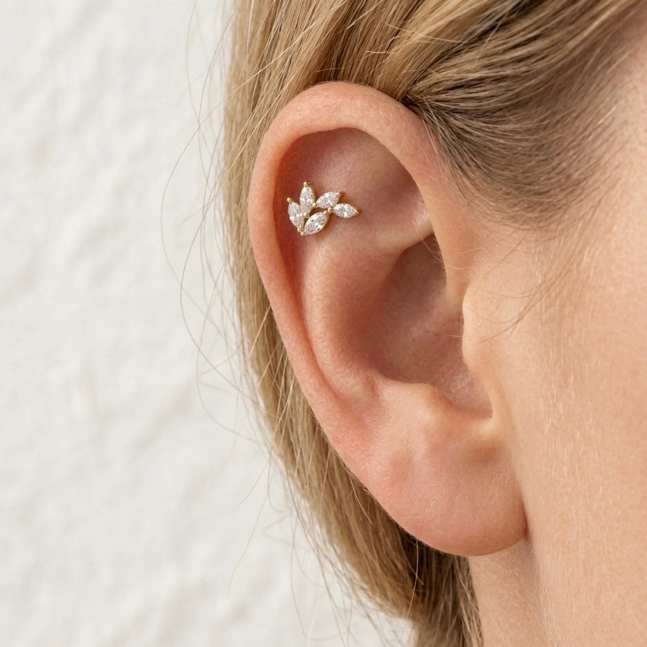 Piercing Foglie Botanical Marquise VANDEM in acciaio oro, piercing singolo da donna a rametto con quattro zirconi bianchi a forma di foglia